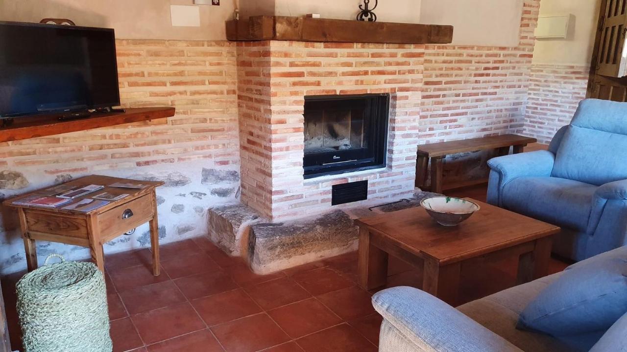 Casa Rural Las Lanchas Hontanar Exterior photo
